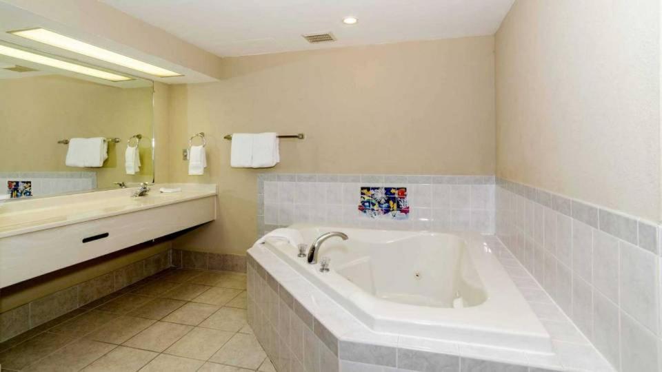 Motel 6-Newark, De Luaran gambar