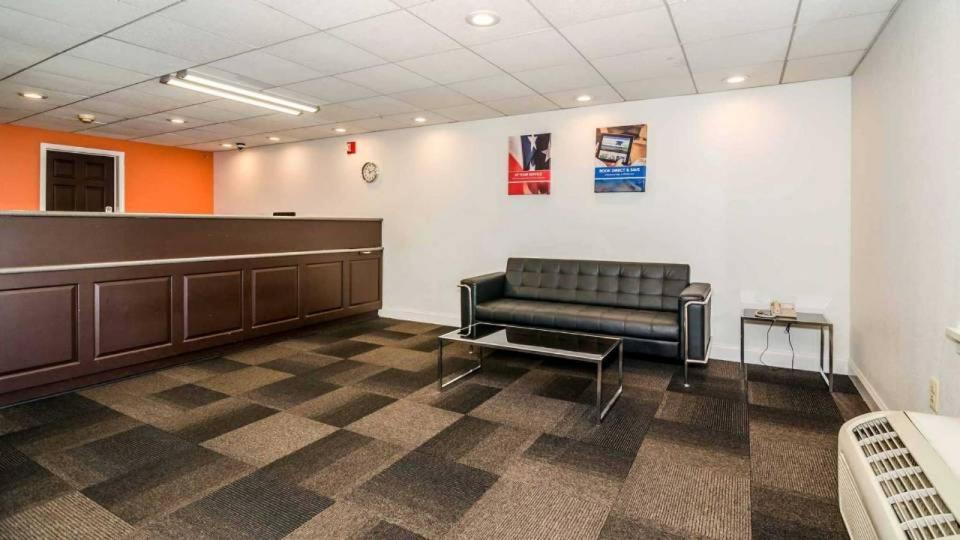 Motel 6-Newark, De Luaran gambar