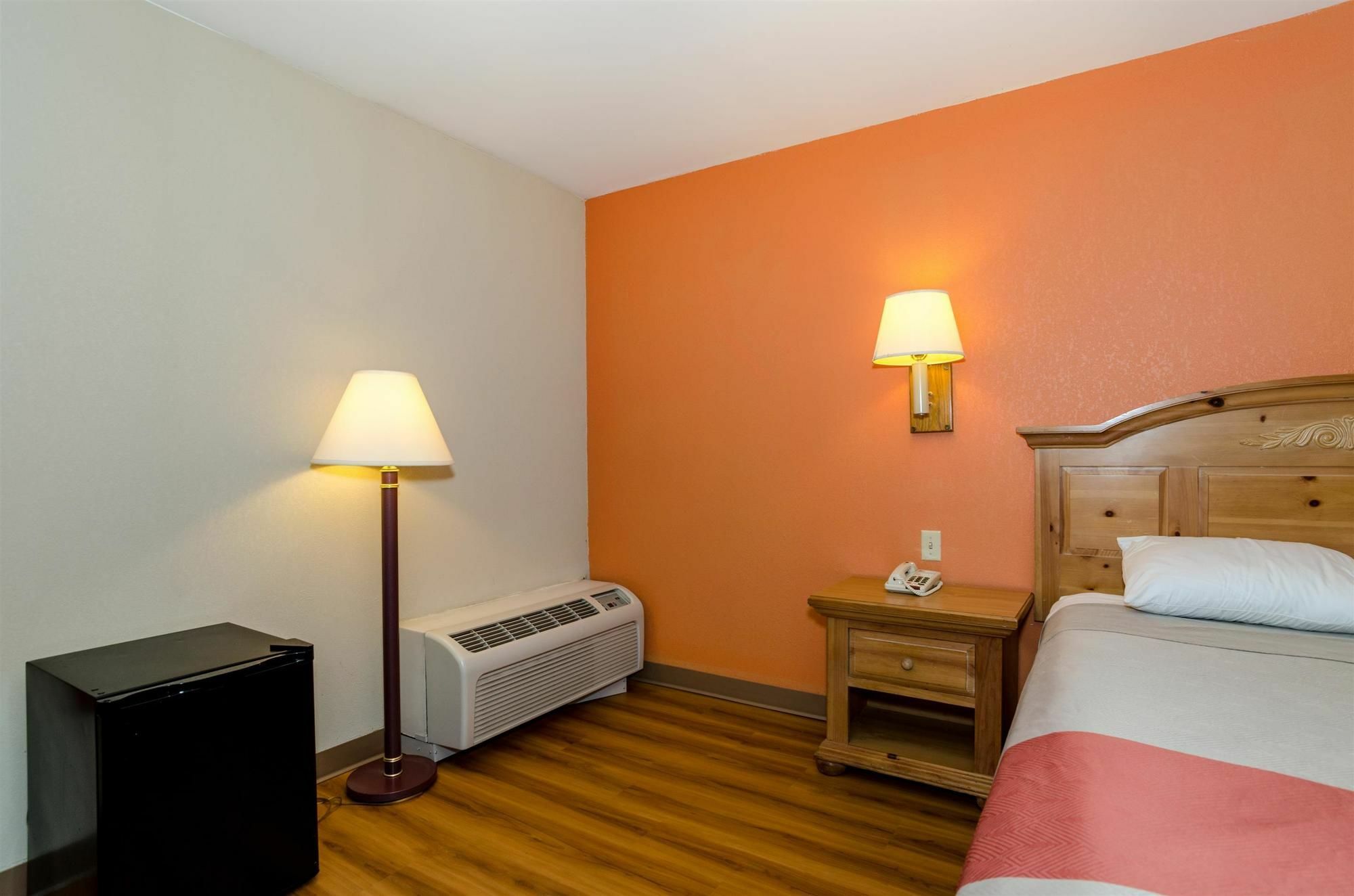Motel 6-Newark, De Luaran gambar
