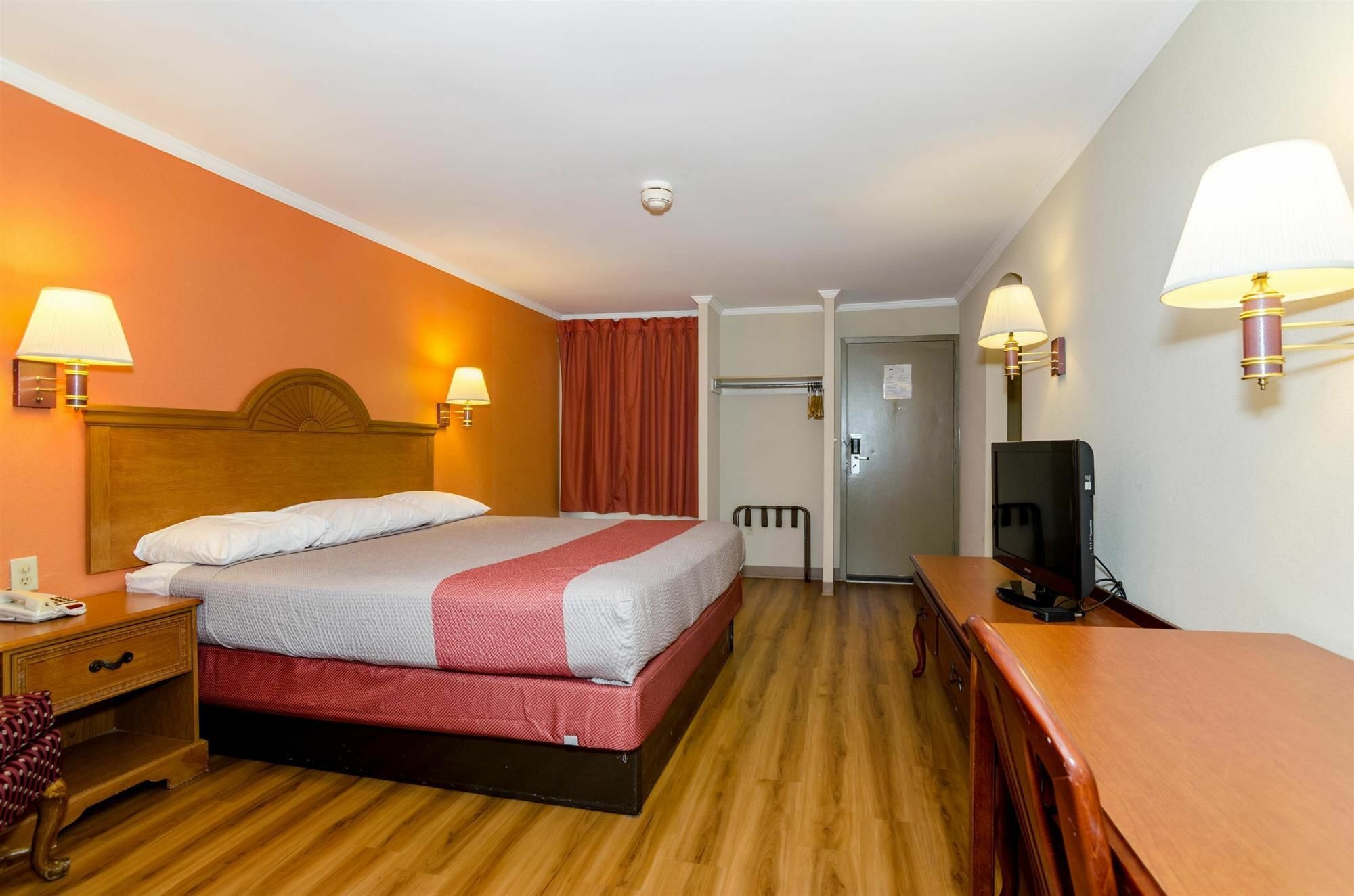 Motel 6-Newark, De Luaran gambar