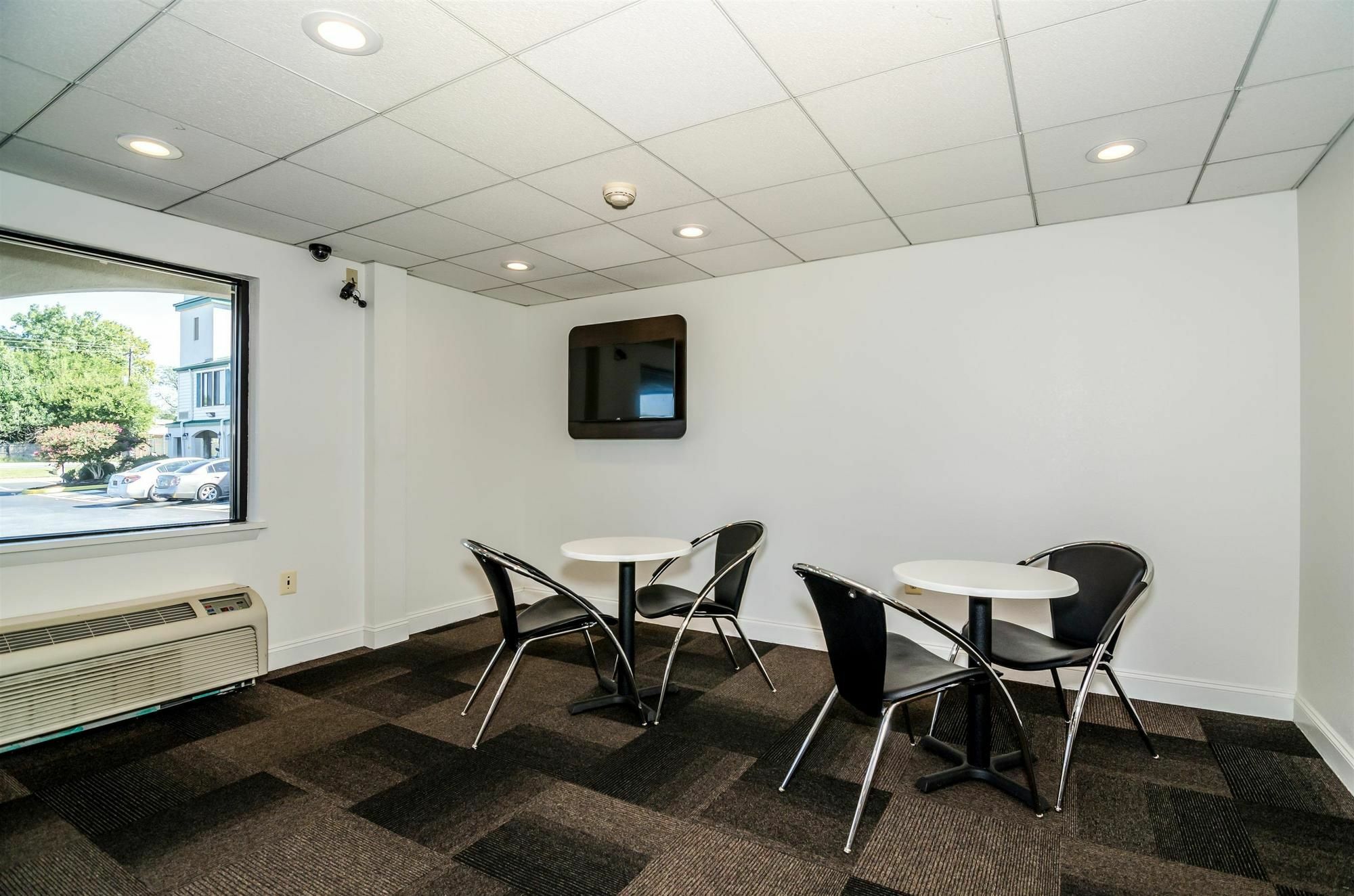 Motel 6-Newark, De Luaran gambar